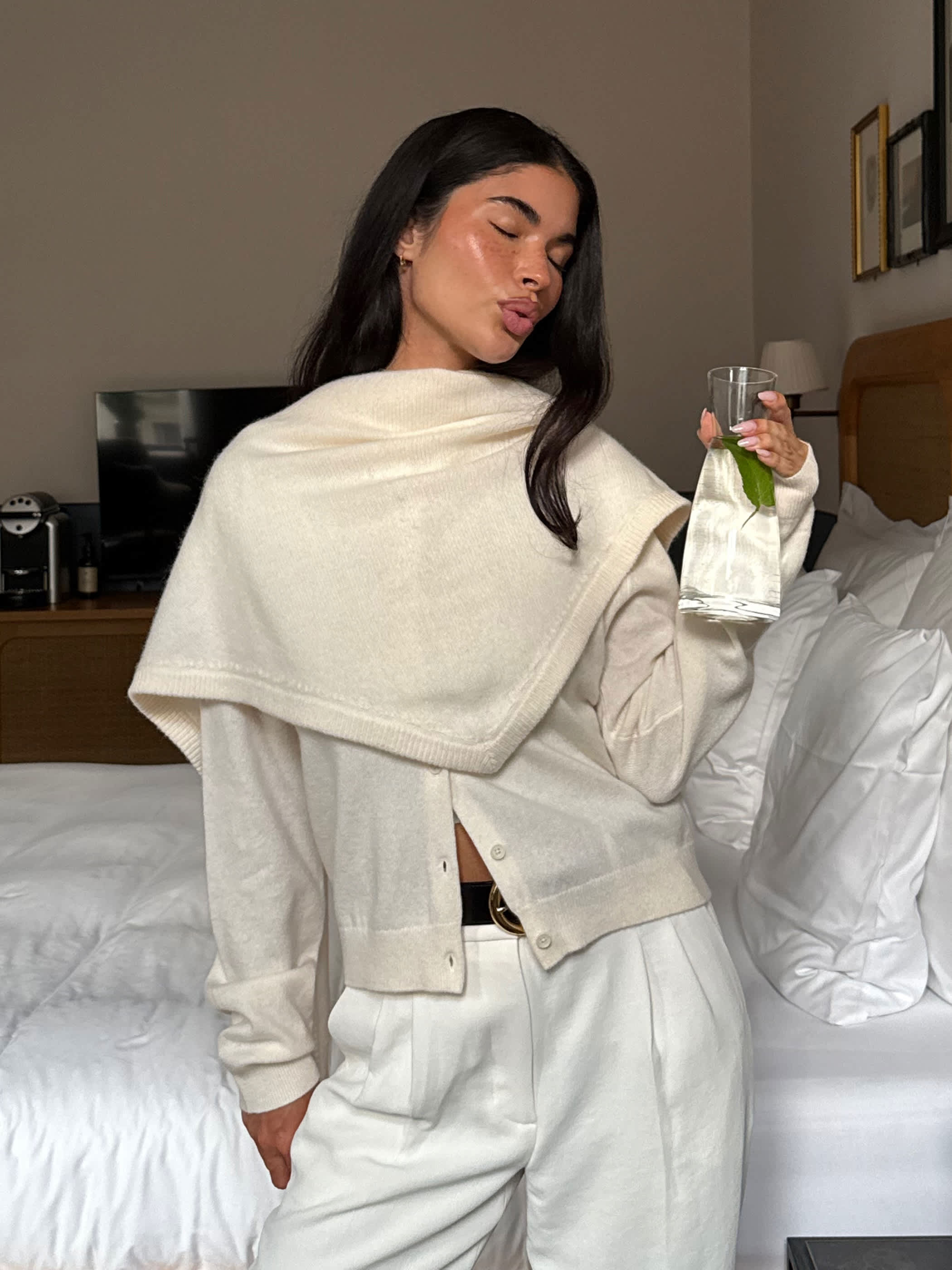 BARE CASHMERE CREW CARDIGAN | Aritzia