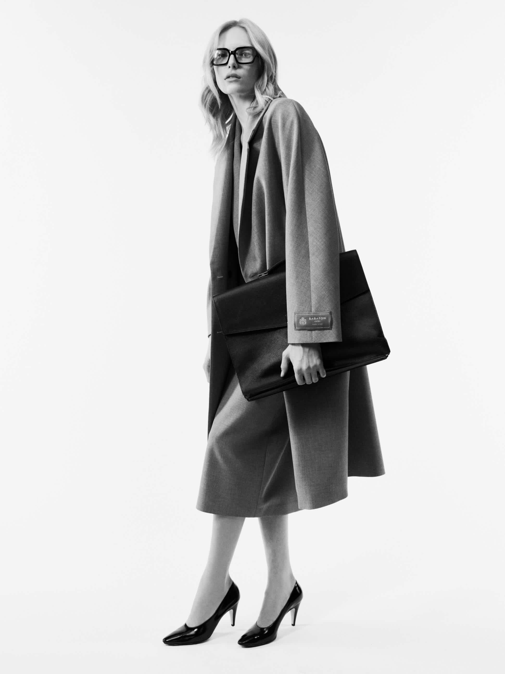 THE SLOUCH™ COAT | Aritzia