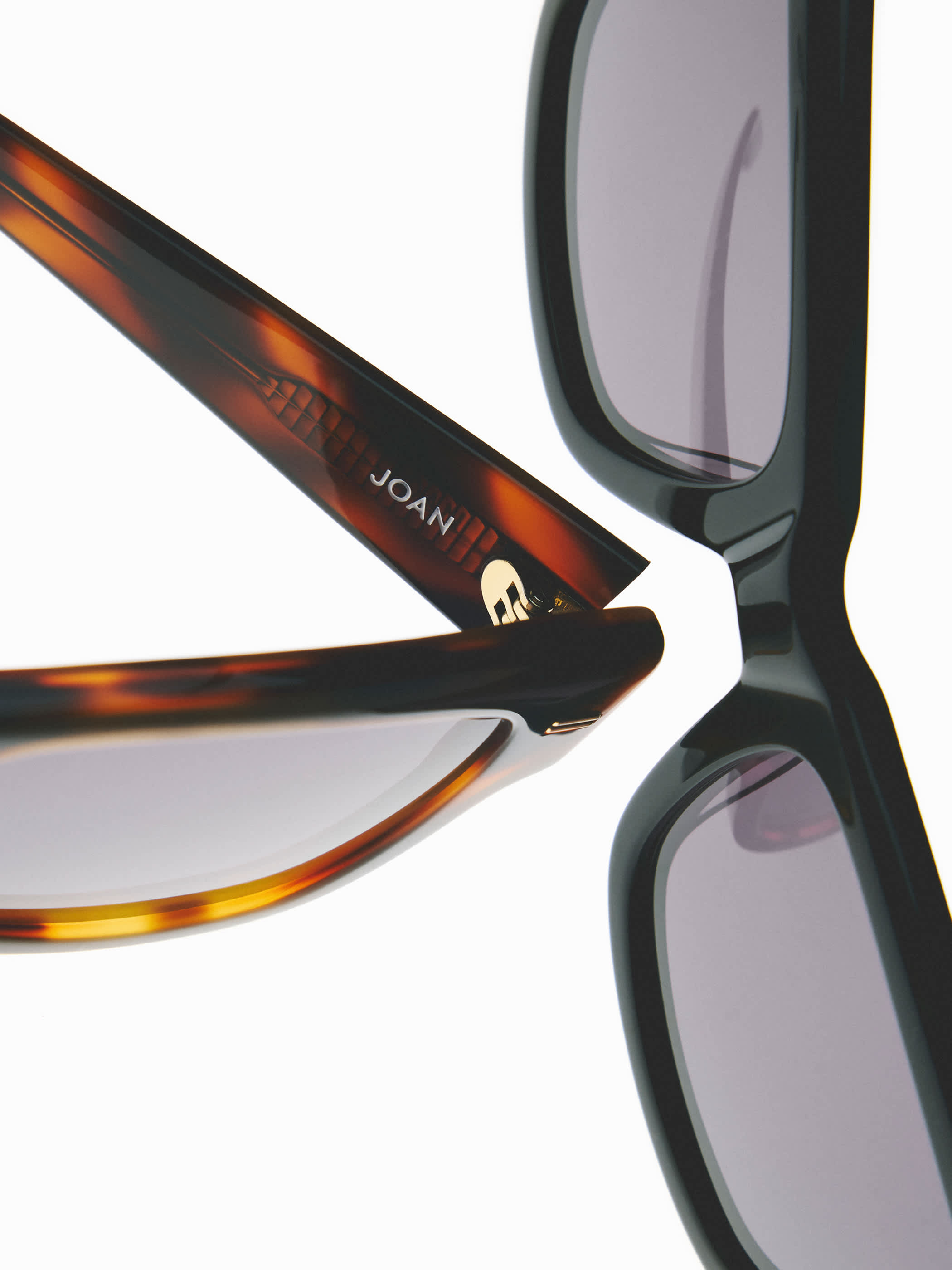 THE JOAN | Aritzia