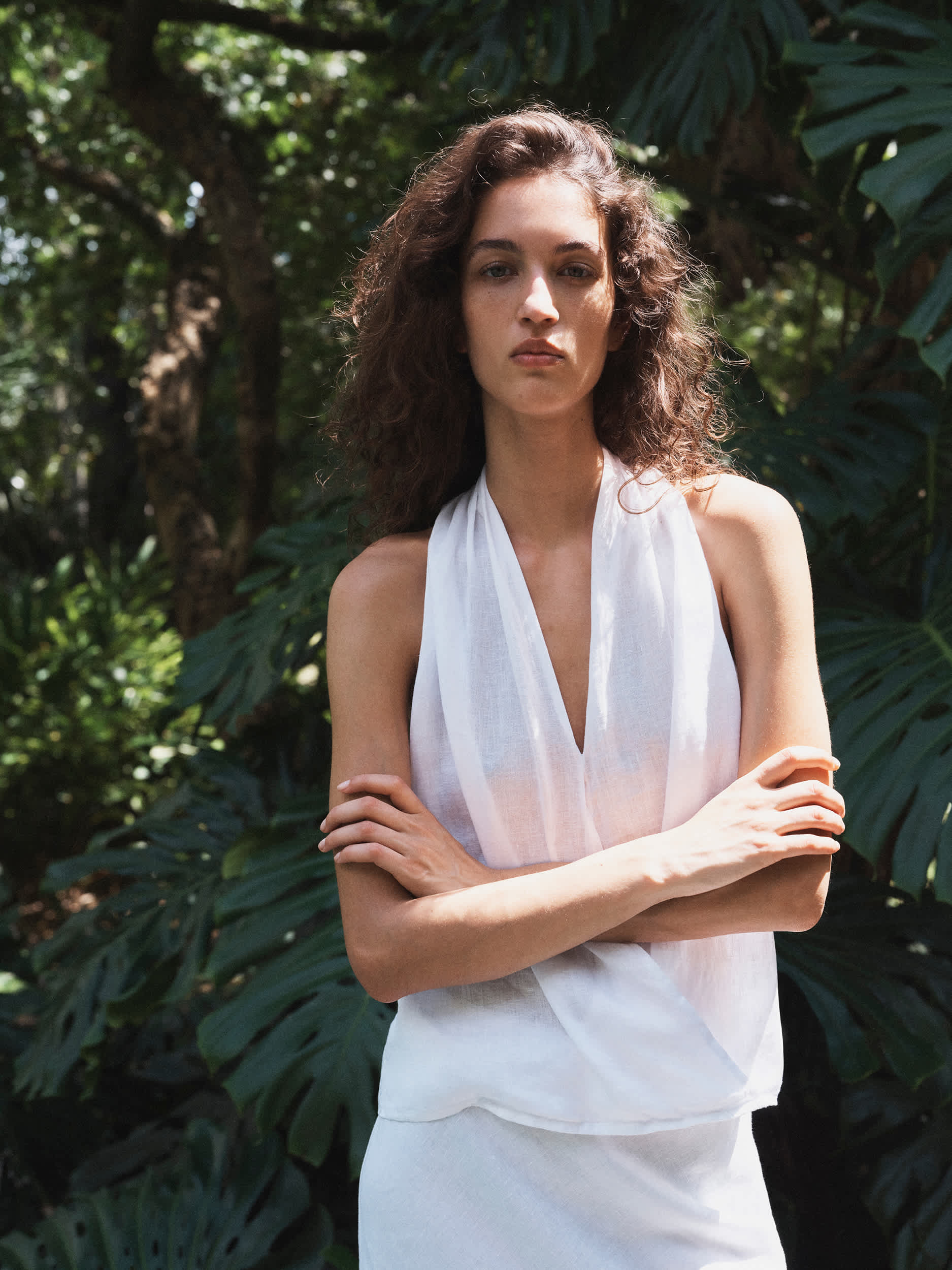 SANCTION LINEN HALTER TOP | Aritzia