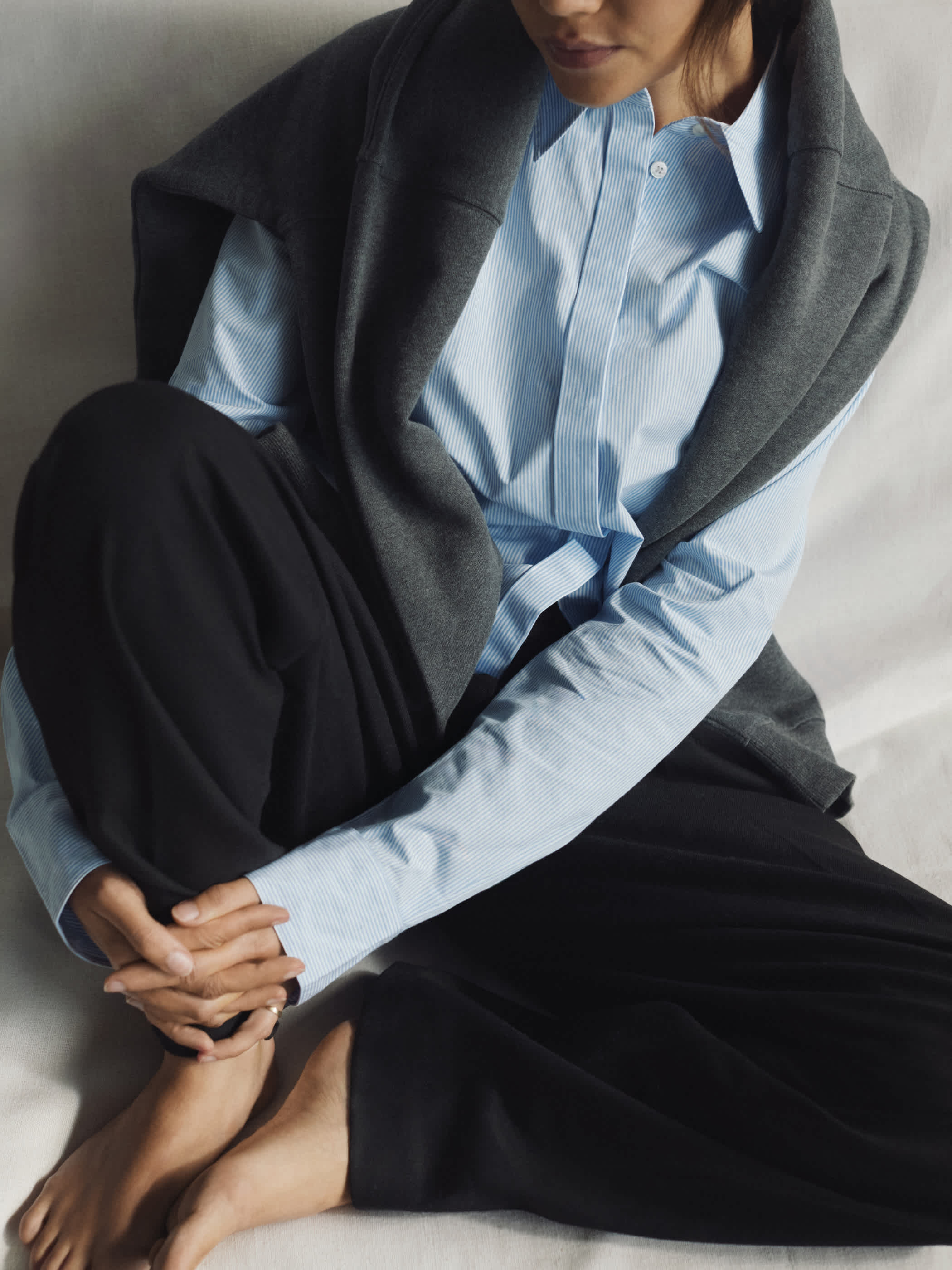 COZY FLEECE PERFECT CREW SWEATSHIRT | Aritzia