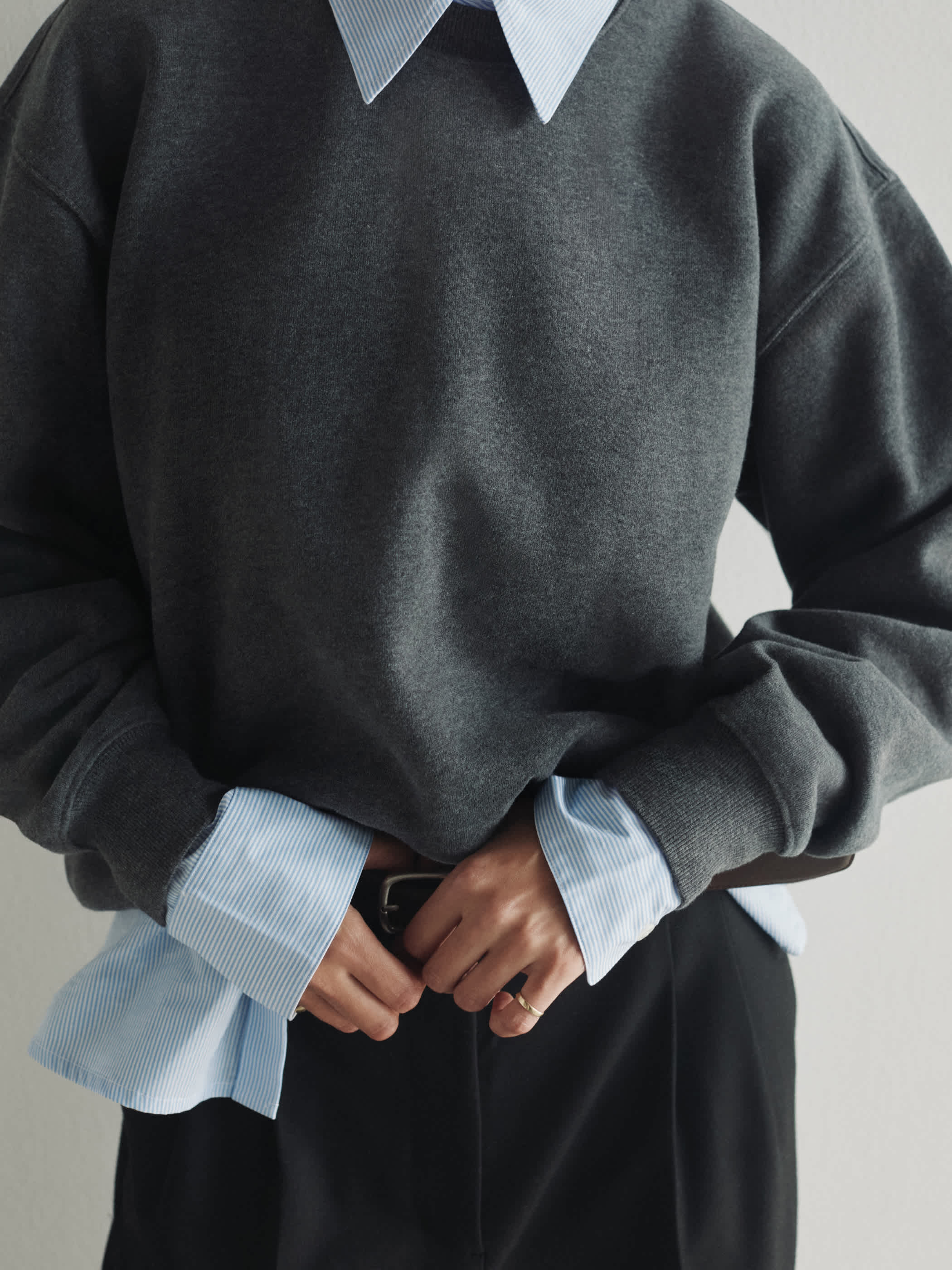 COZY FLEECE PERFECT CREW SWEATSHIRT | Aritzia