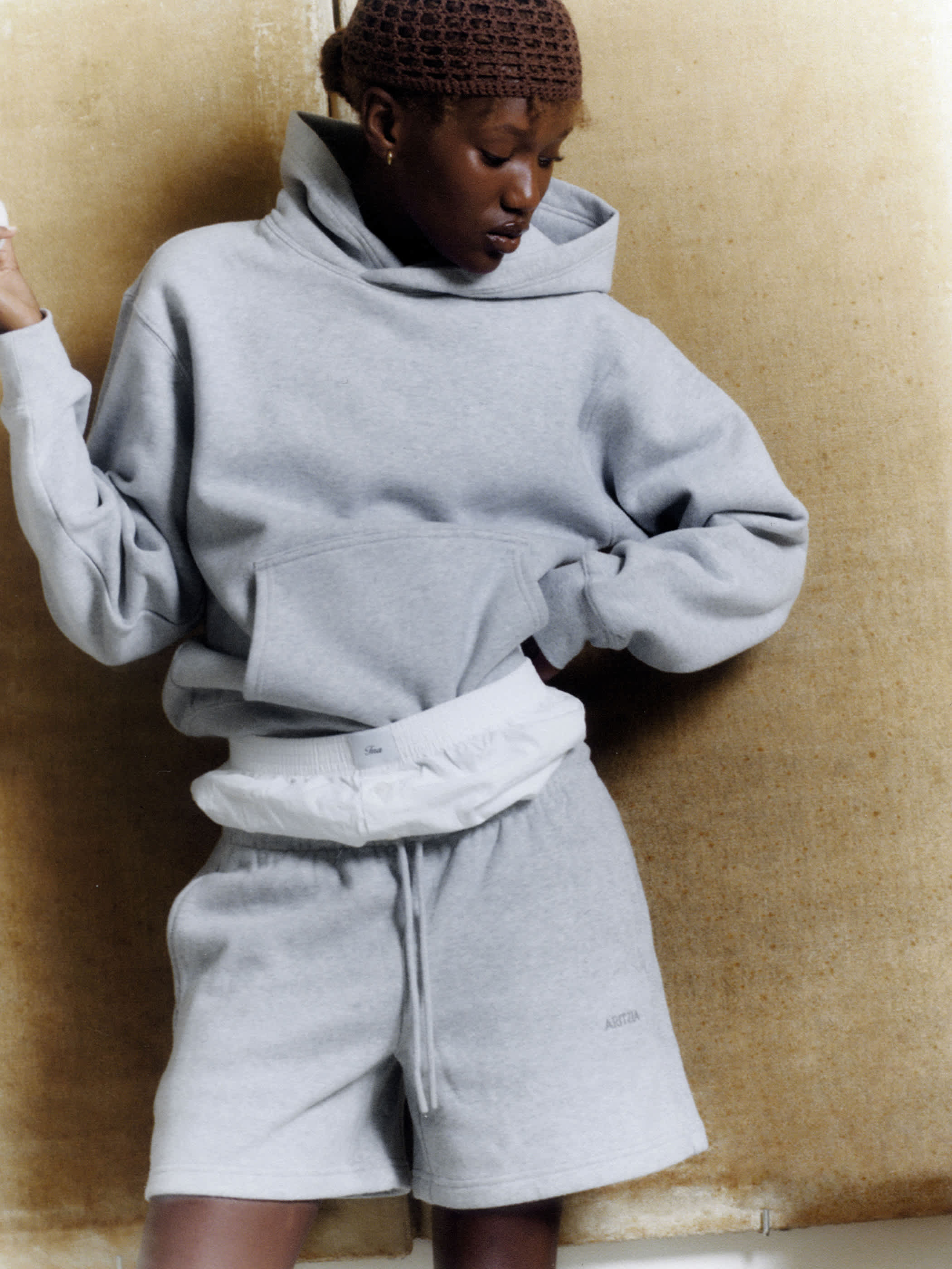 COZY FLEECE PERFECT HOODIE | Aritzia