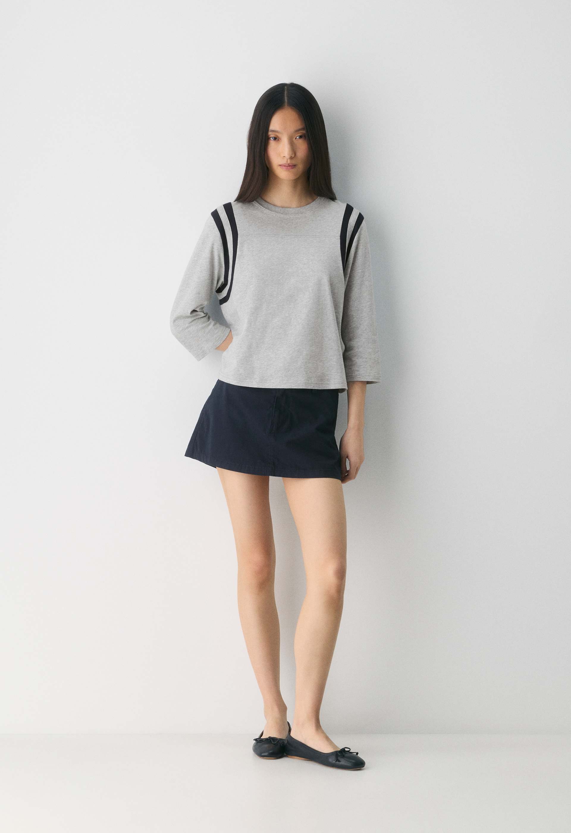 Aritzia VETTEL SKIRT