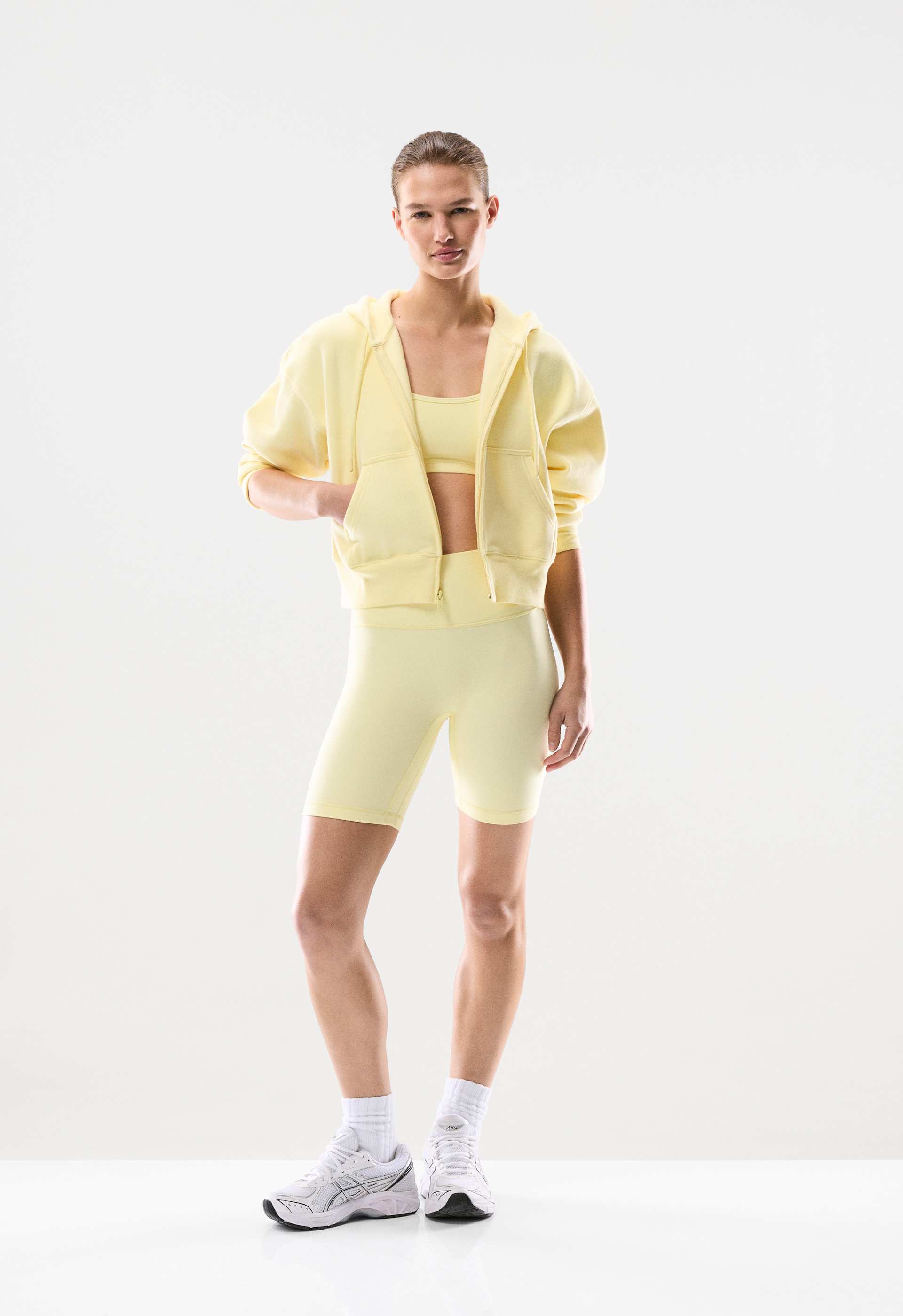 Aritzia BUTTER CHEEKY INFINITE HI-RISE 7" SHORT