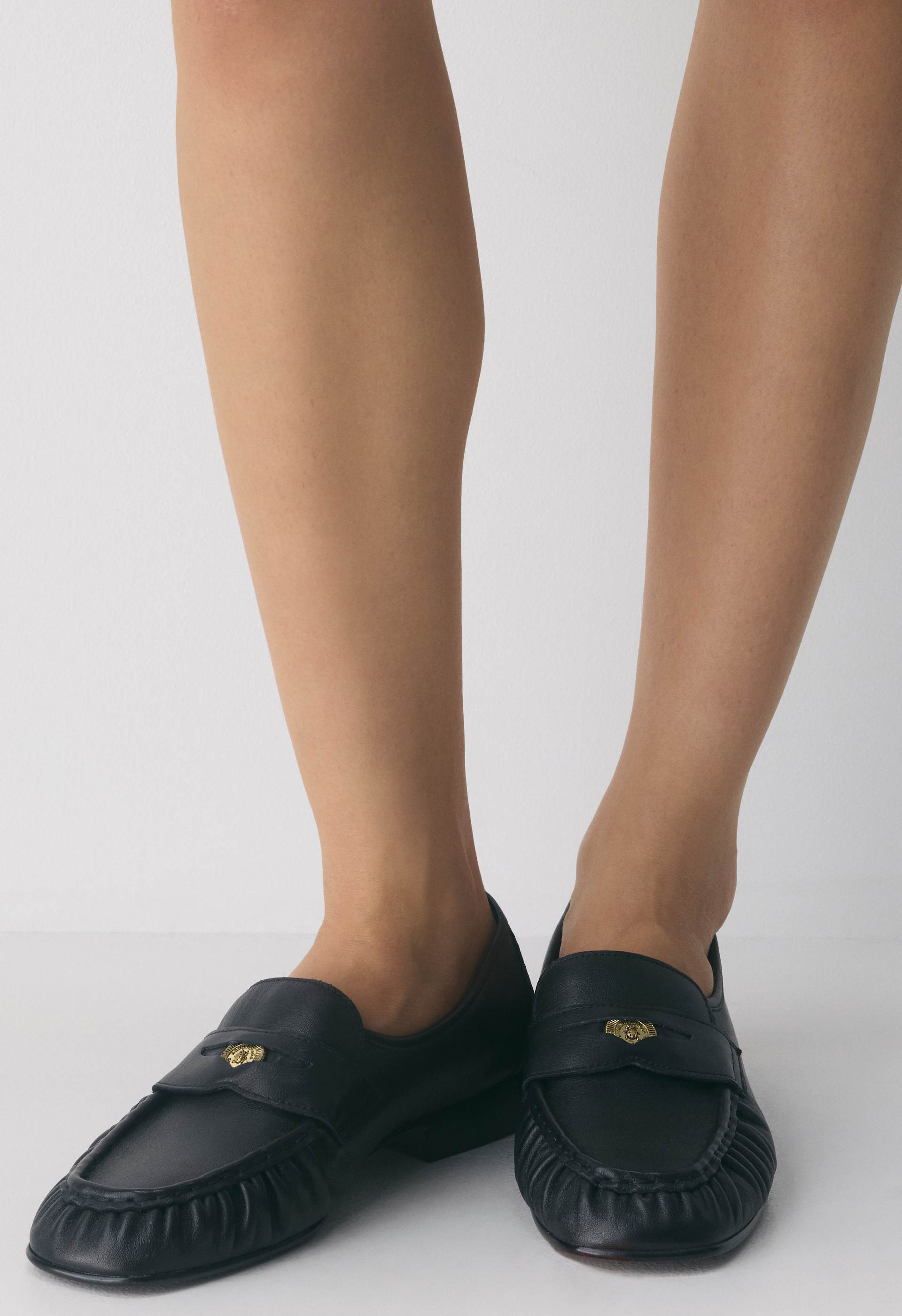 Aritzia X ARITZIA MILTON LOAFER
