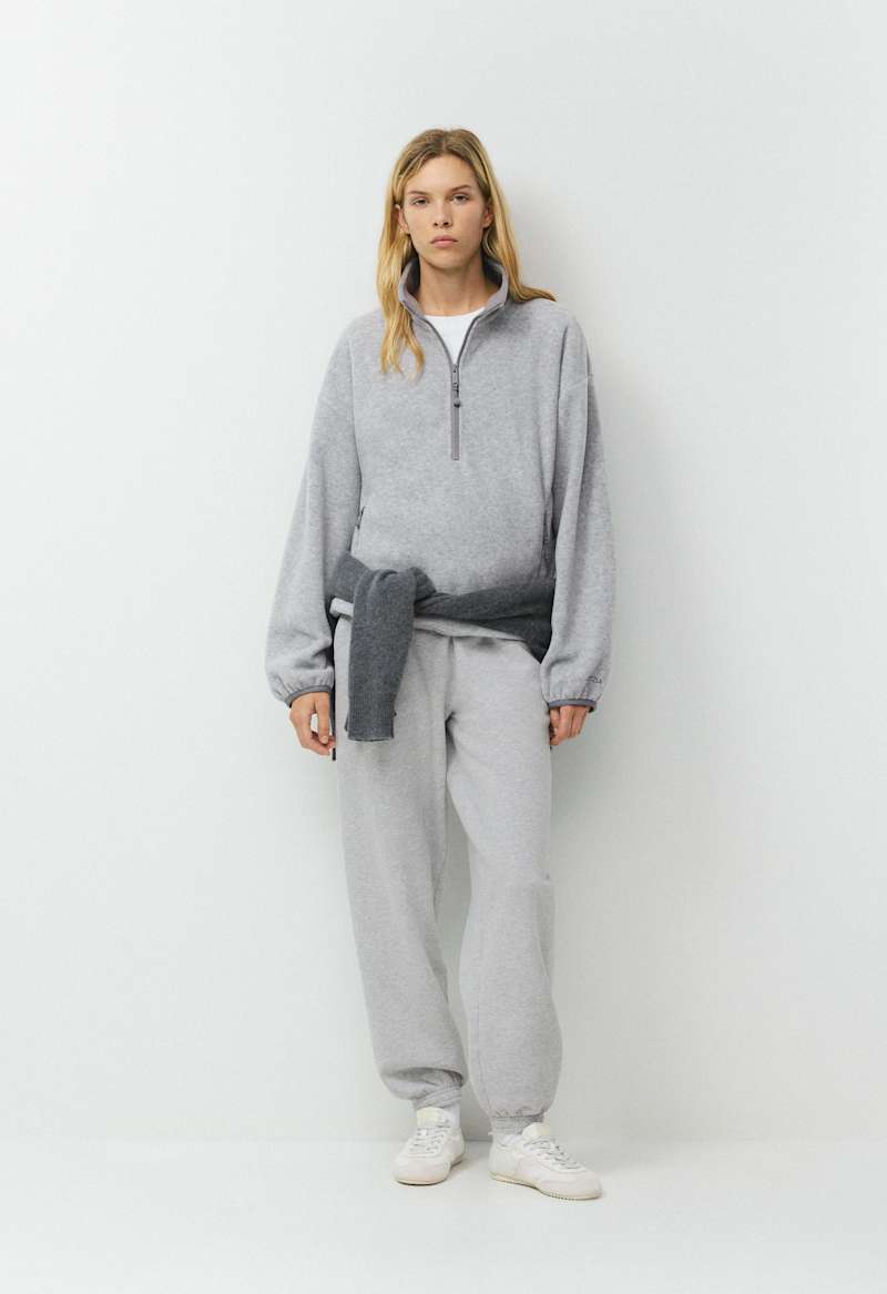 Mellow 1/2 Zip - Bigfoot Fleece by Aritzia