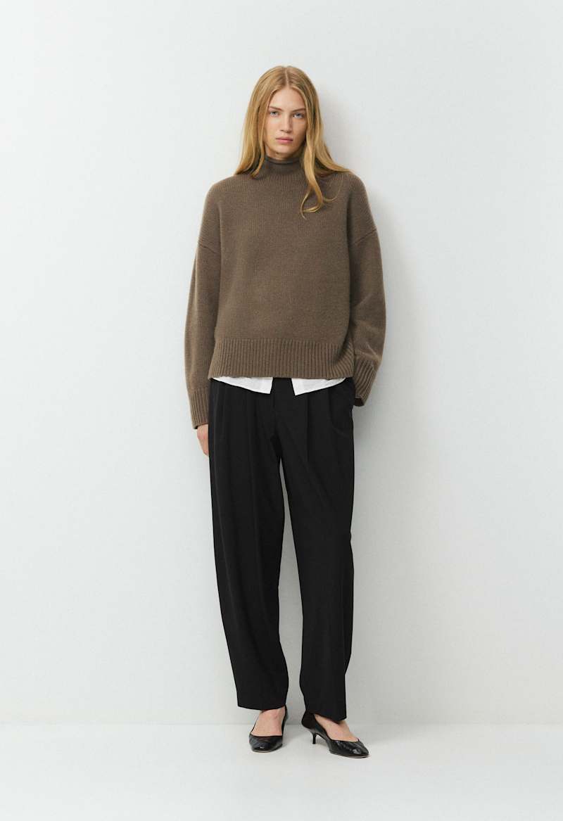 Plush Wool Cashmere Affiliate Funnel Neck by Aritzia