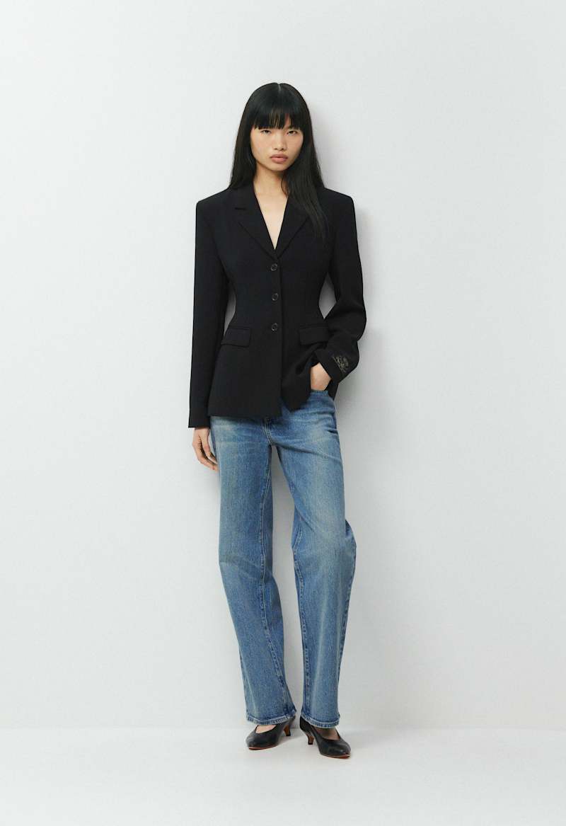 Standout Blazer - Crepette™ by Aritzia
