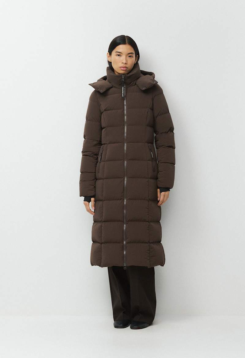 The SuperSnug Puff™ Long - Orbit Stretch™ by Aritzia