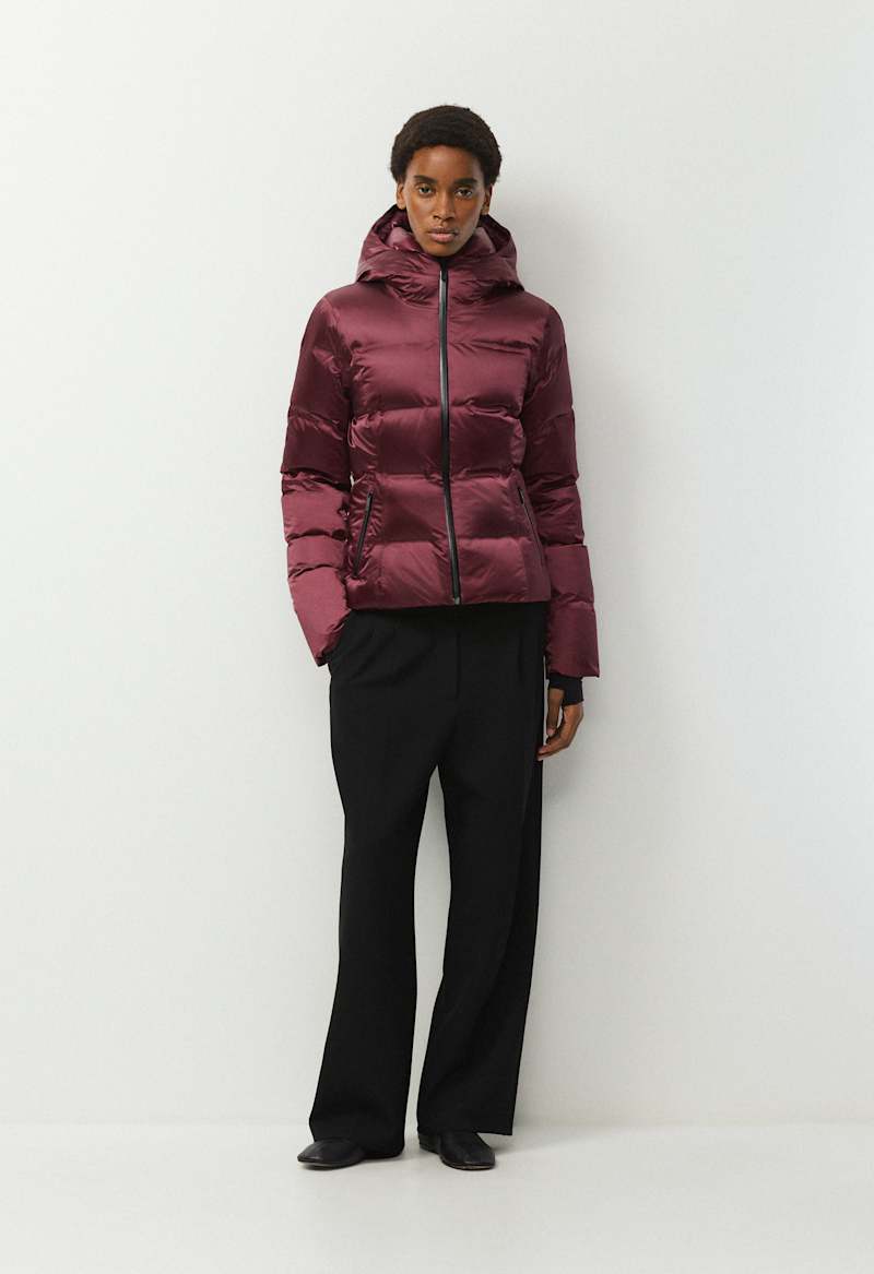 The SuperSnug Puff₂O™ - AlpenGlaze™ by Aritzia