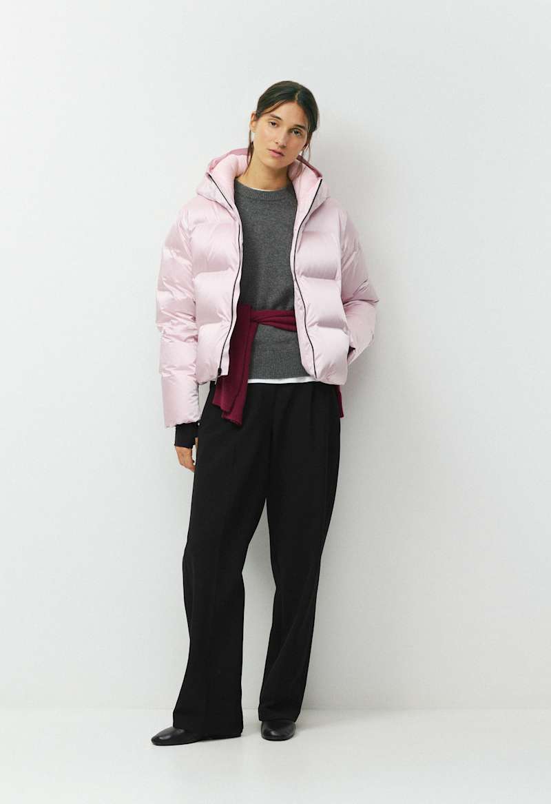 The Super Puff₂O™ Shorty - AlpenGlaze™ by Aritzia