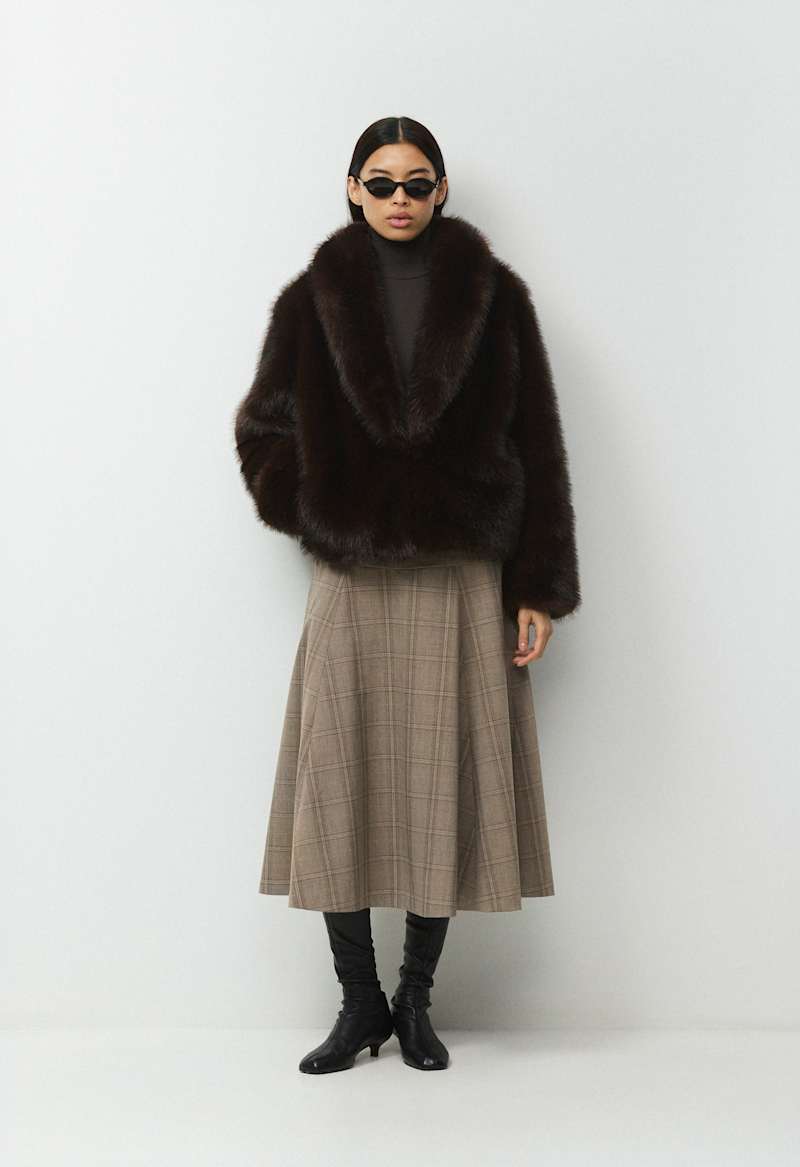Capital Skirt - Eversential™ Light by Aritzia