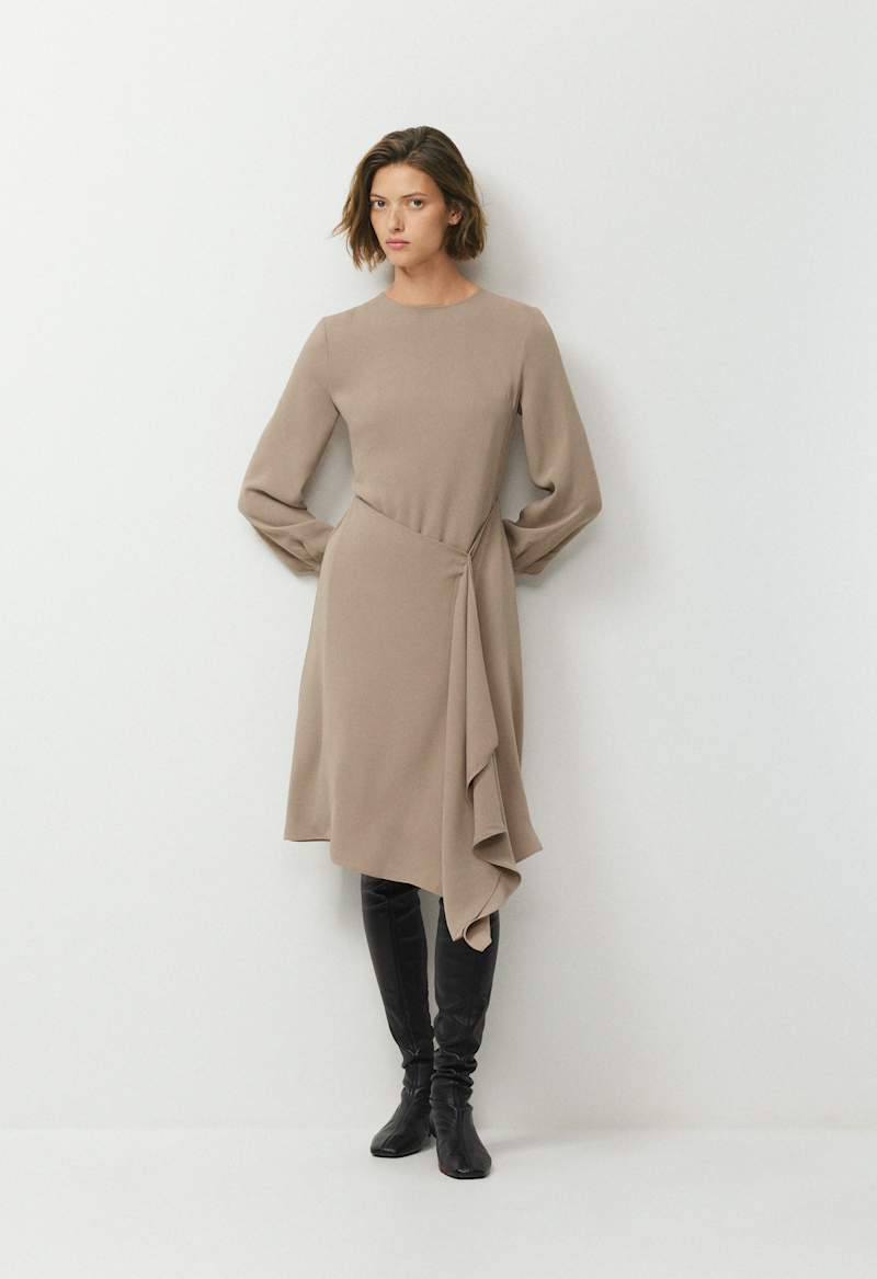 Grandeur Dress by Aritzia