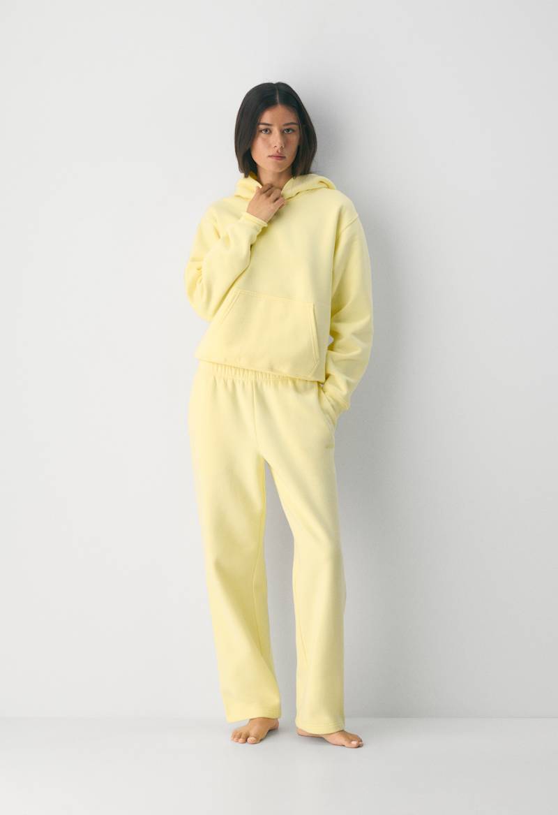 Cozy Sweatfleece Perfect Hoodie by Aritzia
