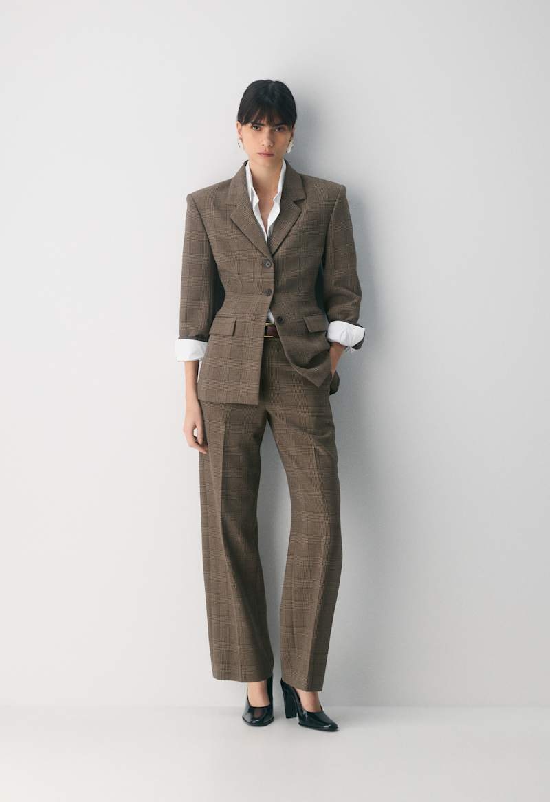 Standout Blazer - (Re)ssential by Aritzia